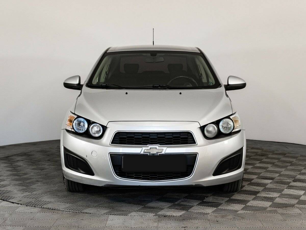 Chevrolet Aveo, 2015 - фото №2