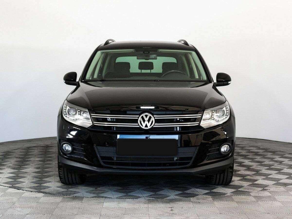 Volkswagen Tiguan, 2015 - фото №2