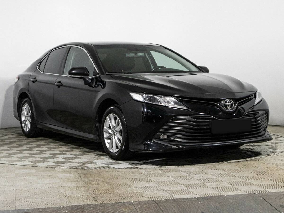 Toyota Camry, 2018 - фото №3
