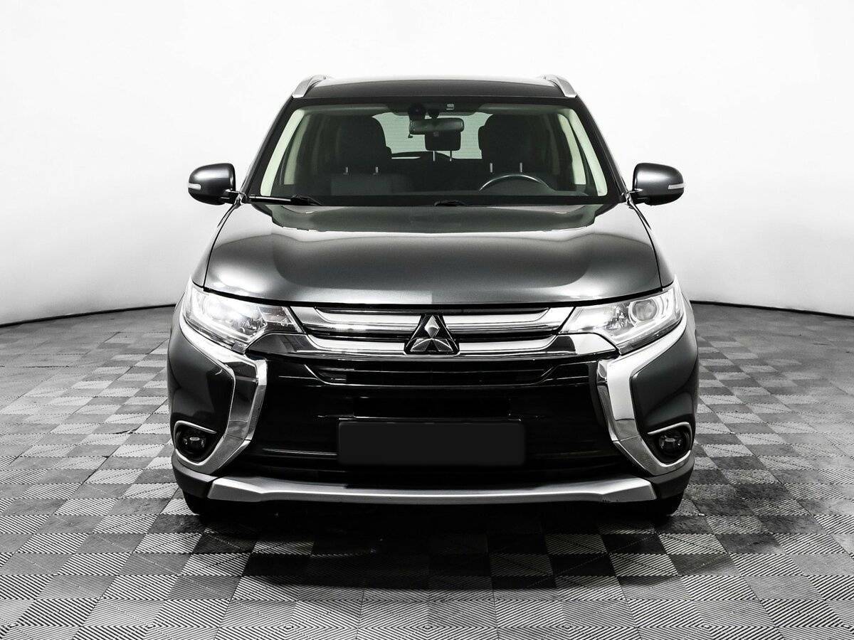 Mitsubishi Outlander, 2018 - фото №2