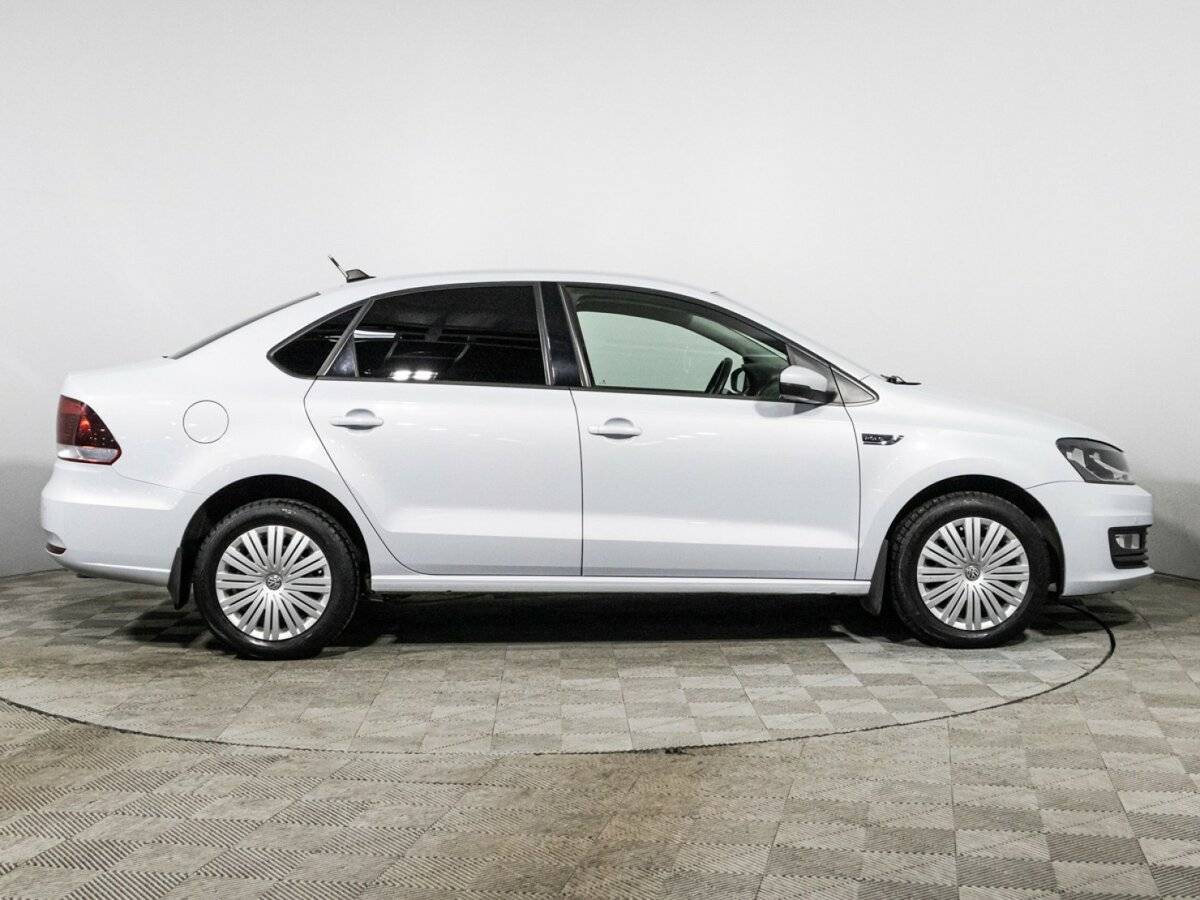 Volkswagen Polo, 2018 - фото №4