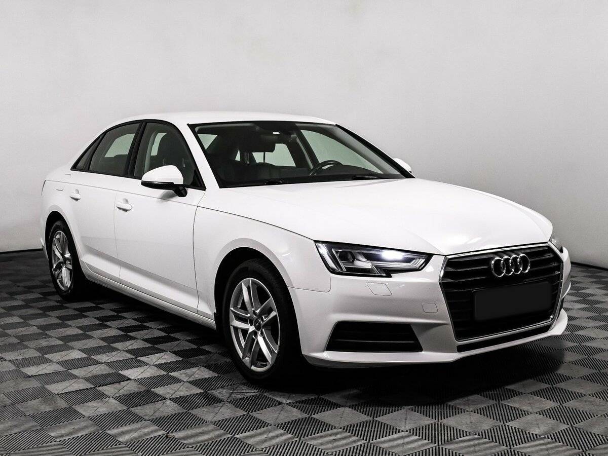 Audi A4, 2018 - фото №3