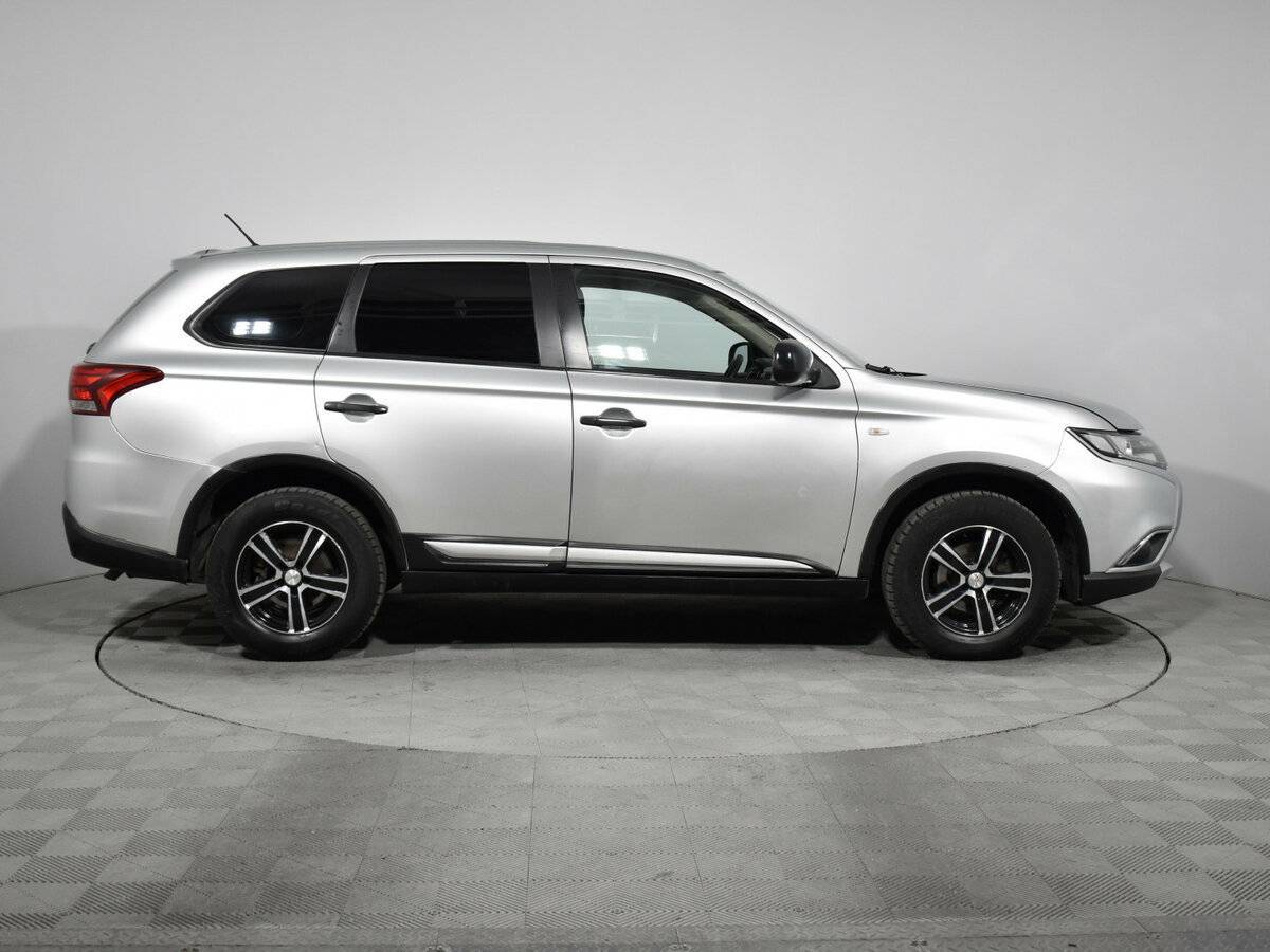 Mitsubishi Outlander, 2015 - фото №4
