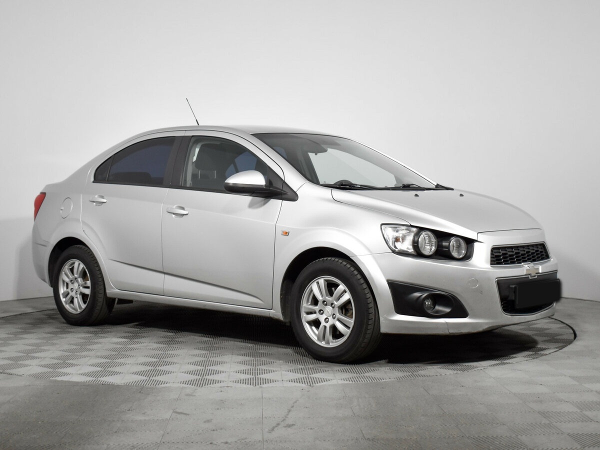 Chevrolet Aveo II, 2014 - фото №3