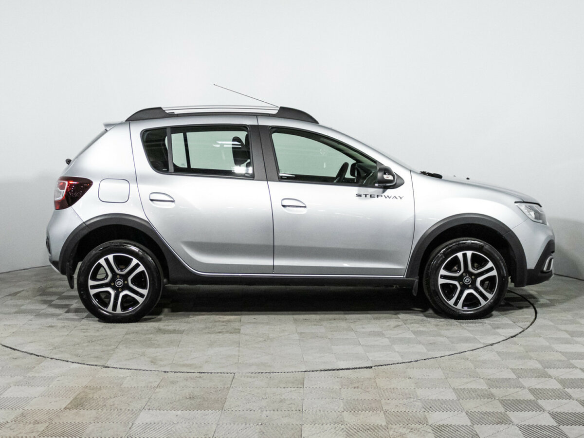 Renault Sandero Stepway II Рестайлинг, 2022 - фото №4