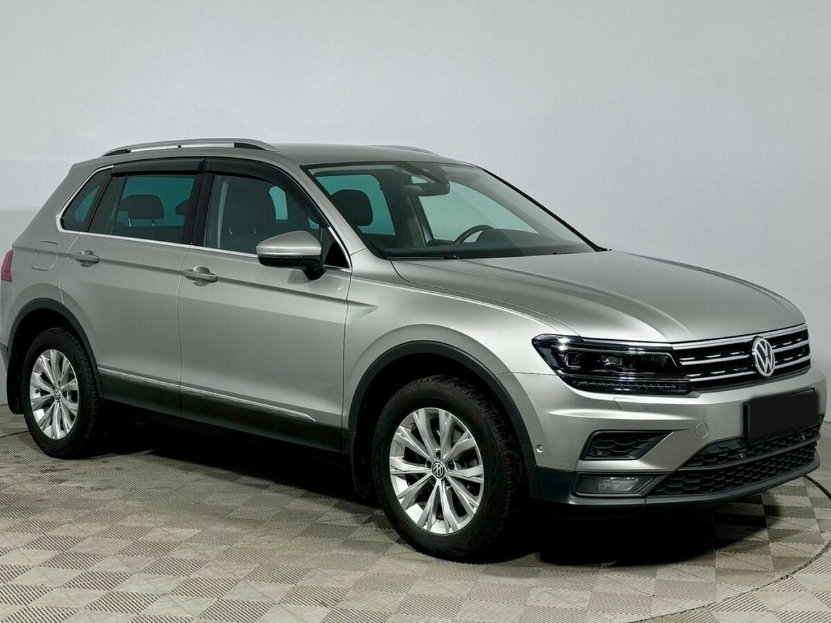 Volkswagen Tiguan II, 2019 - фото №4