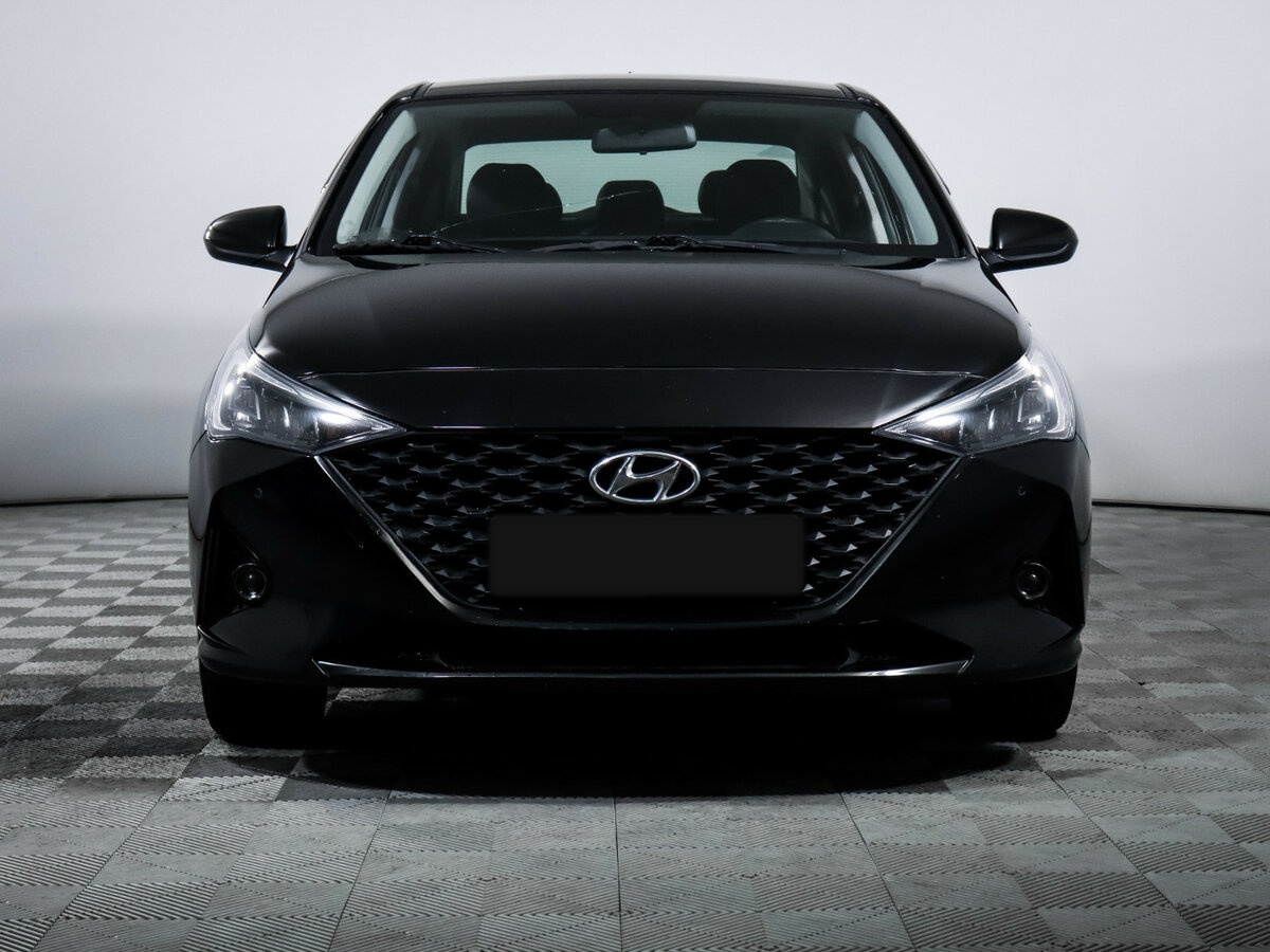 Hyundai Solaris II, 2020 - фото №2