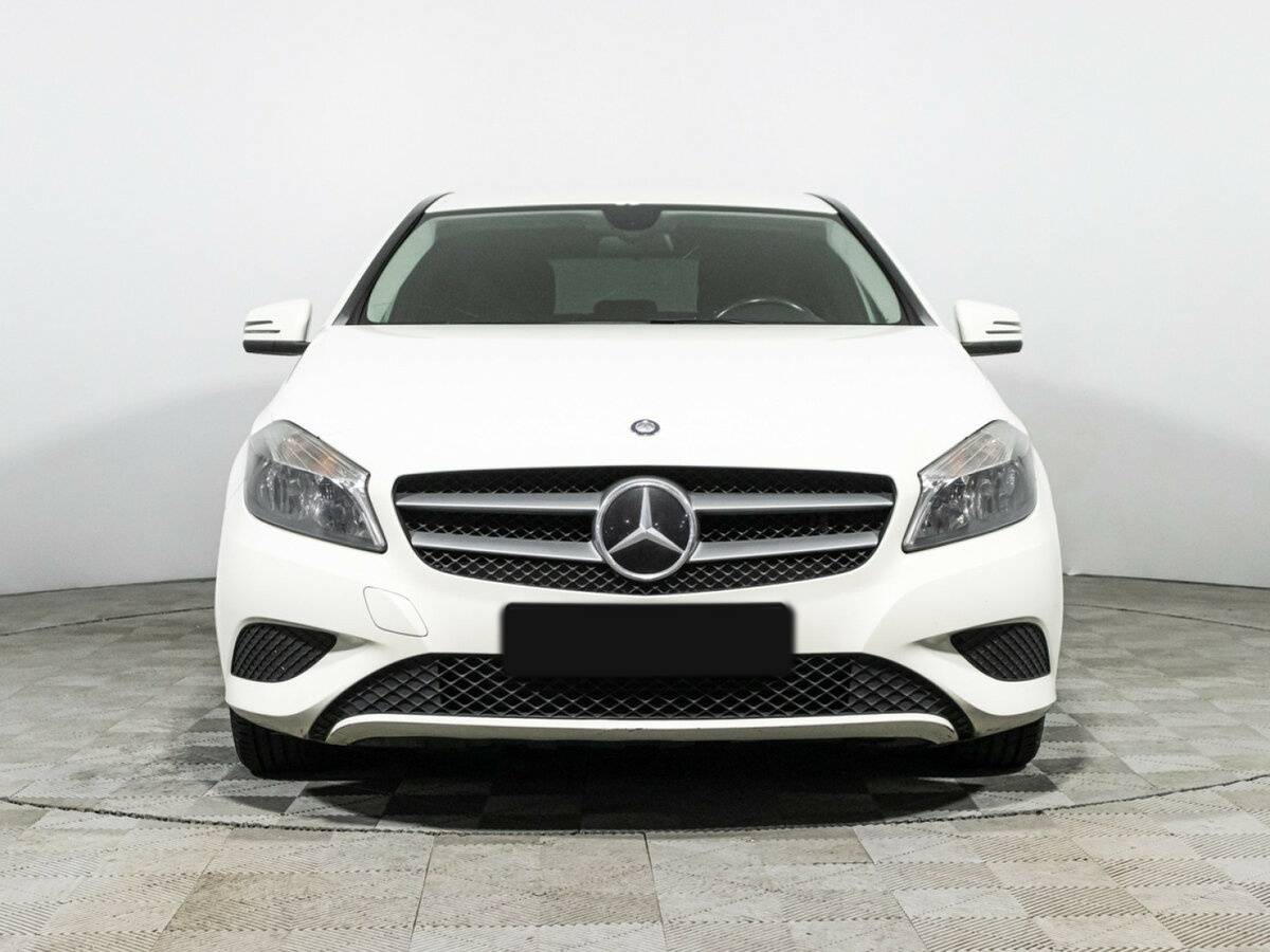 Mercedes-Benz A-Класс 180 III (W176), 2013 - фото №2