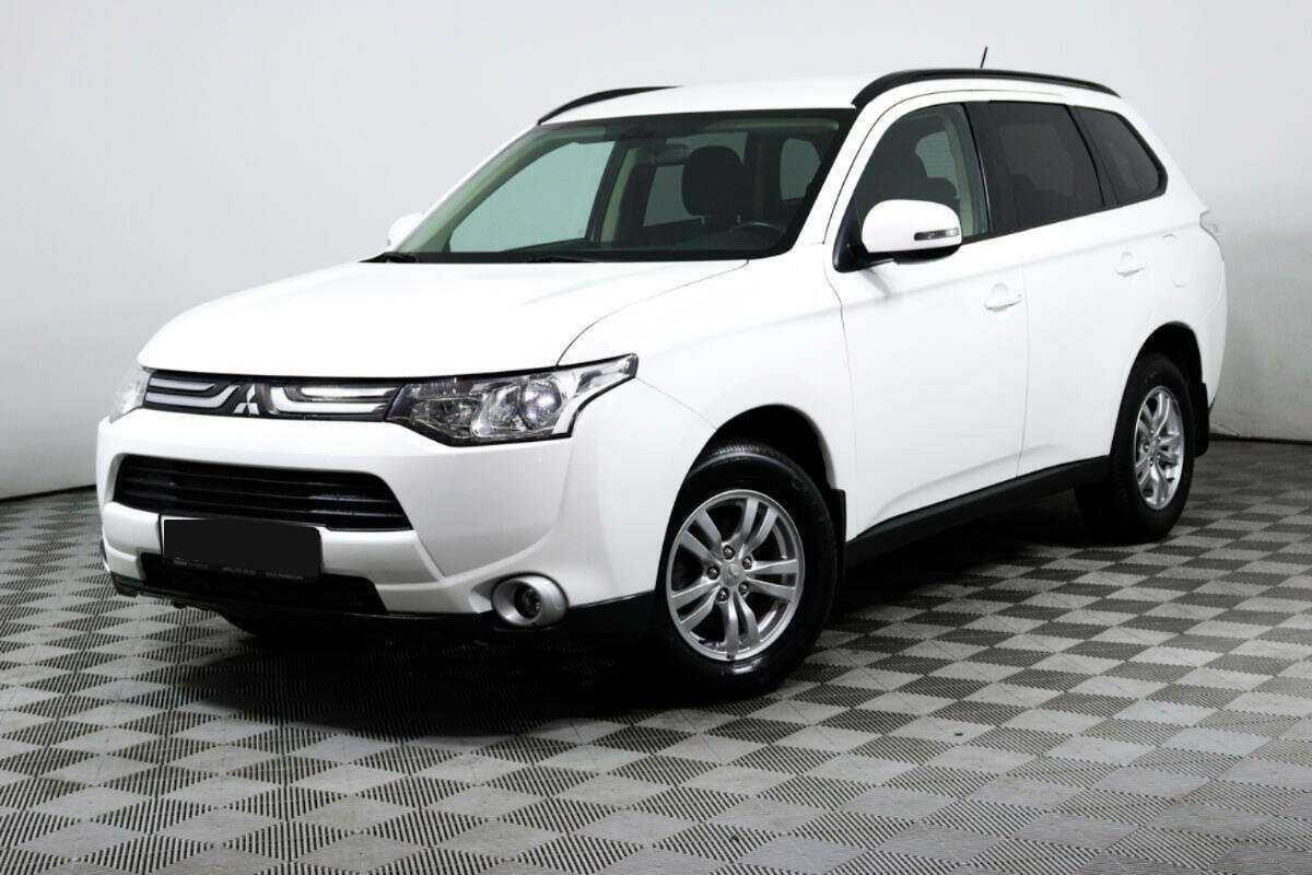 Mitsubishi Outlander, 2013