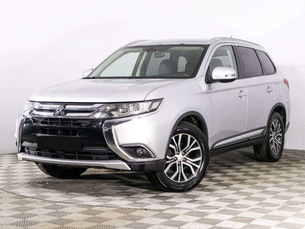 Mitsubishi Outlander, 2015