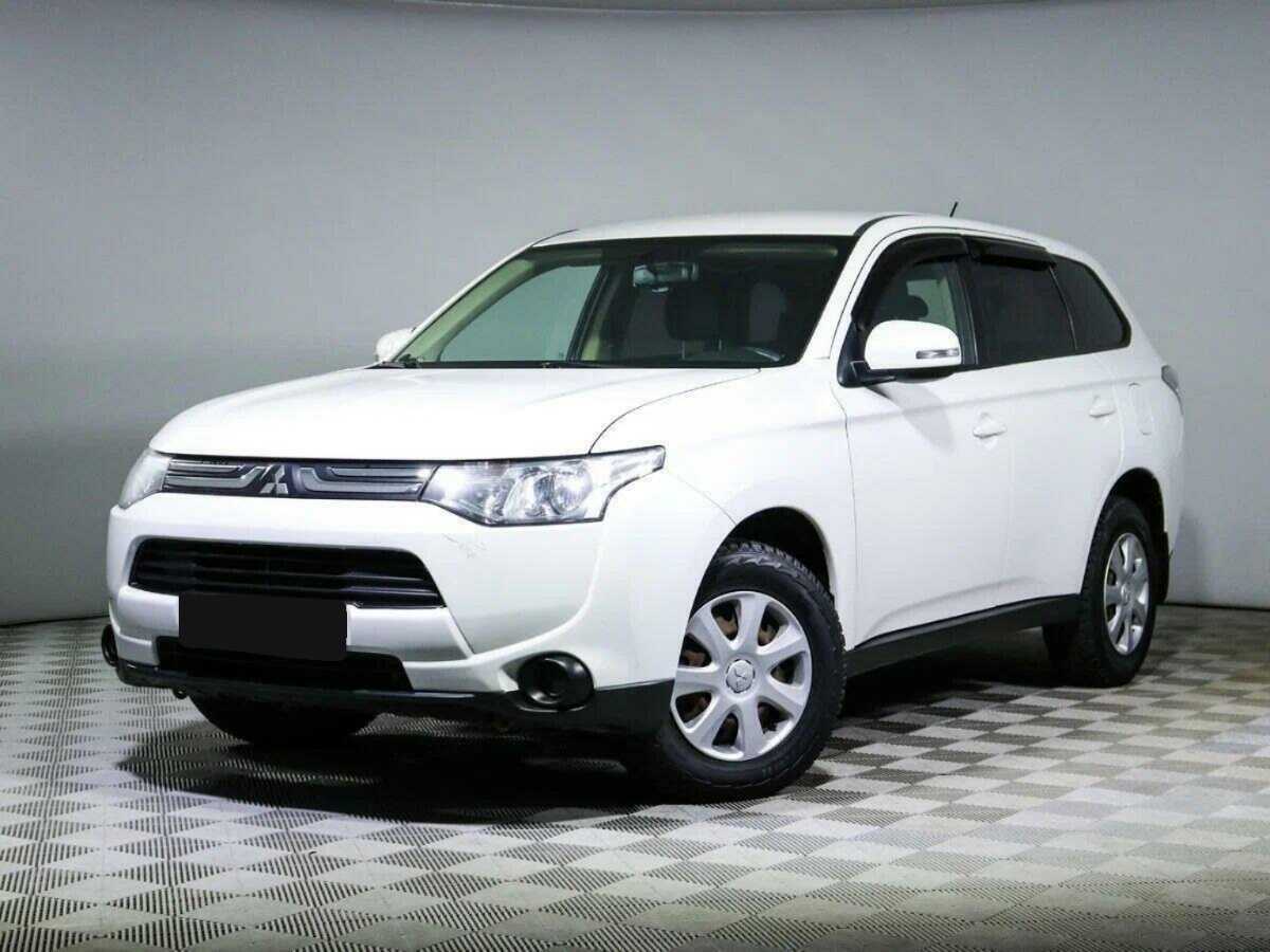 Mitsubishi Outlander, 2012