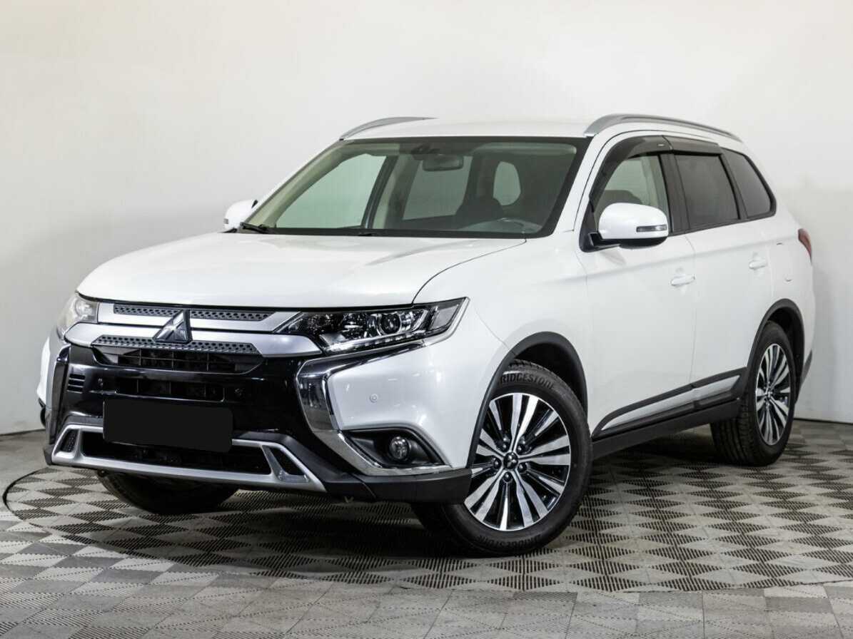Mitsubishi Outlander, 2020