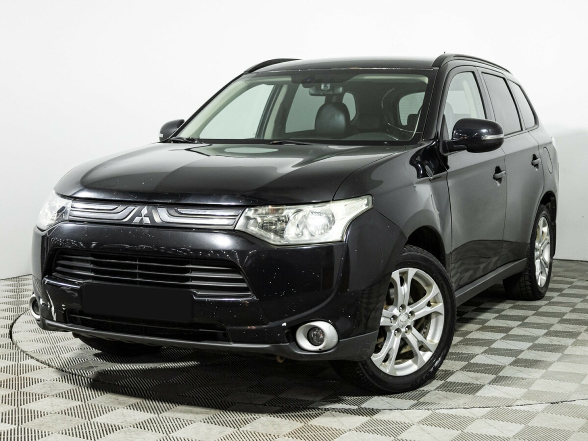 Mitsubishi Outlander III, 2013